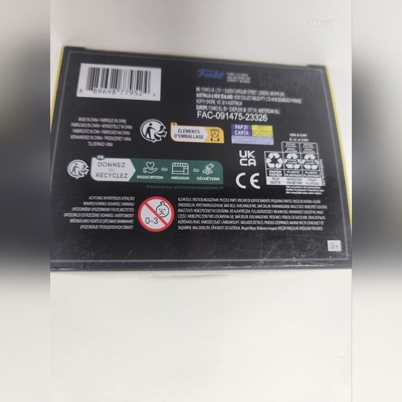 Obi Wan Kenobi 699 & Jar Jar Binks 700 Funko Pop set NIB - Picture 7 of 9